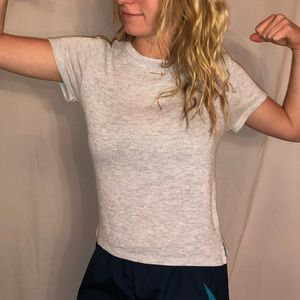 Fitted gray soft T-shirt